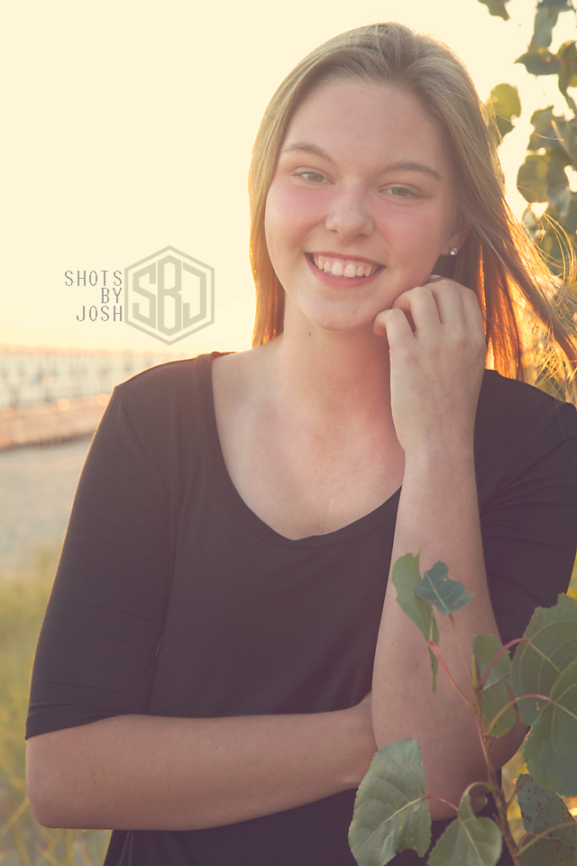 ShotsByJosh's tweet photo. Shannon our son kissed senior model. #senior #model #beach #sunset #stunning #gorgeous http://t.co/FRI615K1gb