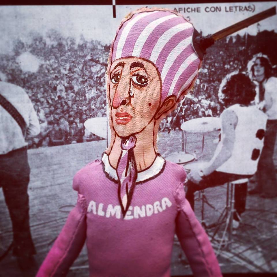 mediodescocido's tweet photo. El hombre de la tapa #almendra @spinettaquotes @SpinettaEterno http://t.co/pH7xRlA8mm