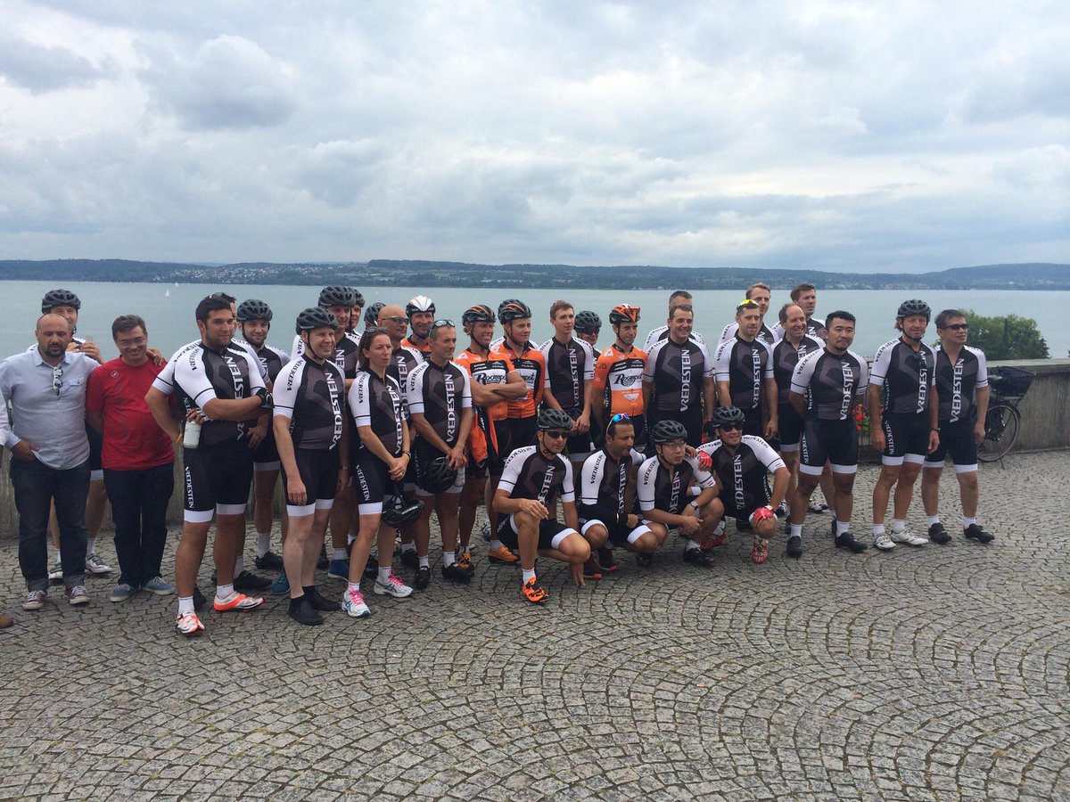 Roompot - Charles Cycling Team tweet media