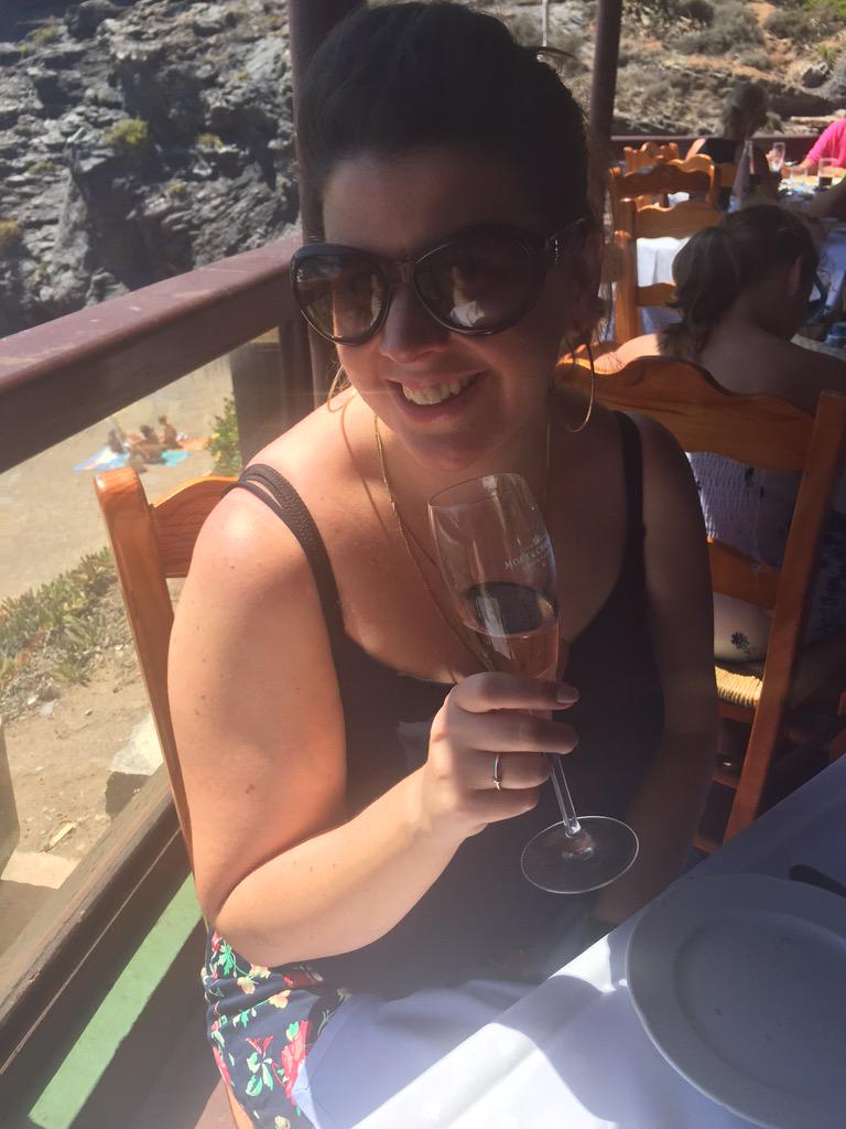 AngelaGentle's tweet photo. @LaMangaClub loving life on holiday with @leanne_elliot @Sheera_Passat @nicolalalalaaa ❤️🌴☀️ http://t.co/MbTyO2P20J