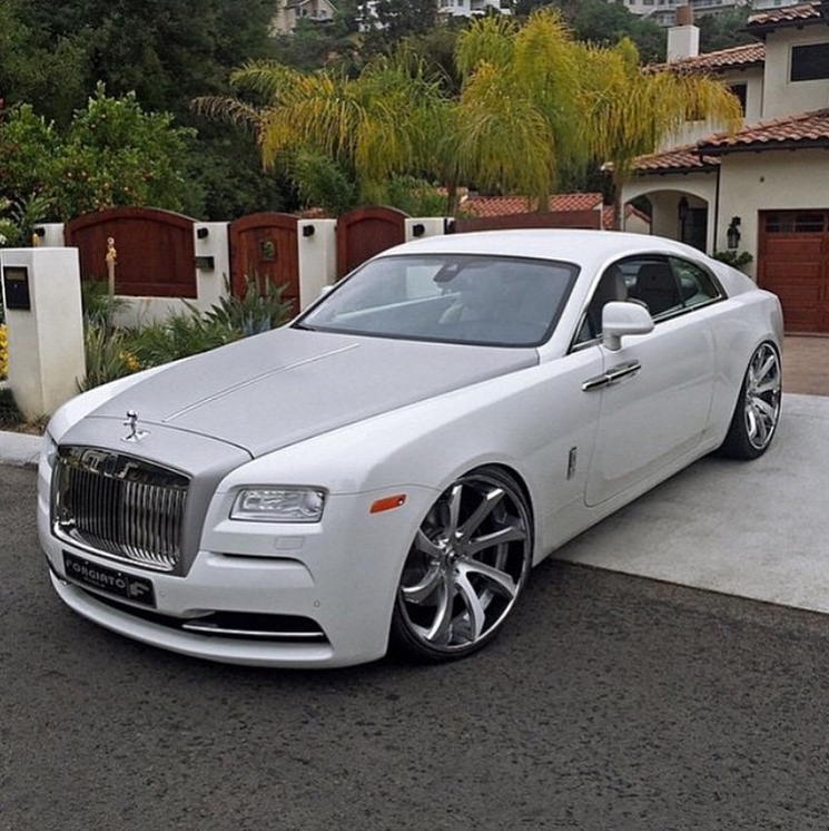 This car is sooo clean 😩