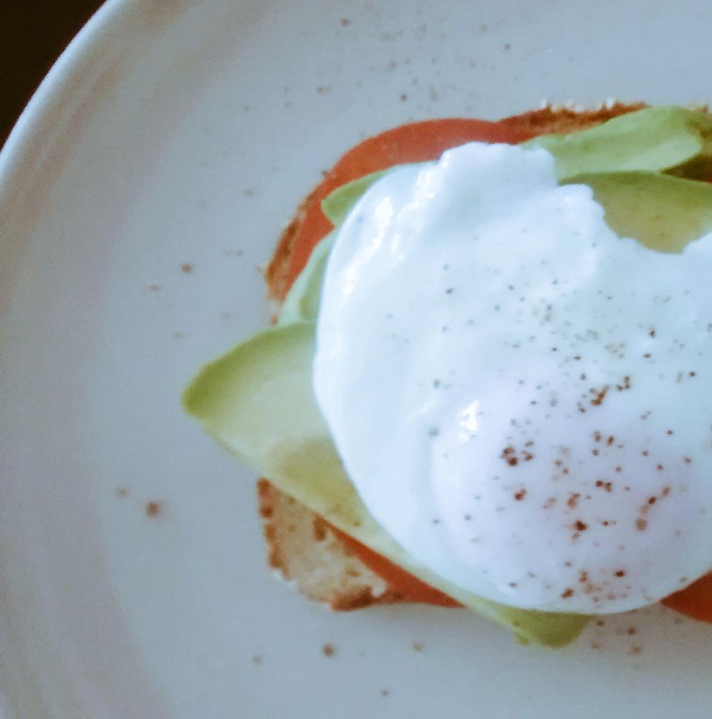 cookculture's tweet photo. #giveaway win a @BrevilleCanada  compact toaster oven. Tweet @cookculture #Ilovetoast worth whatever you love! http://t.co/7iMmhHDN1v