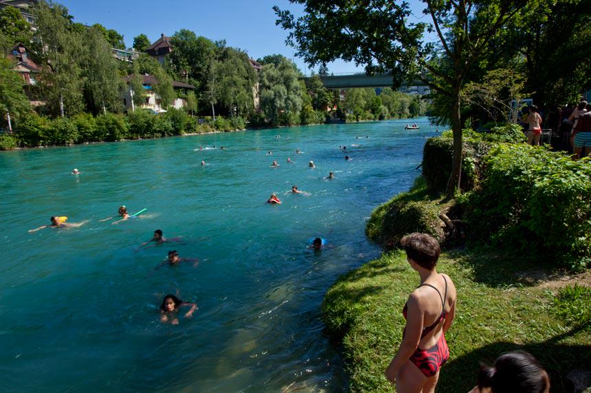 MySwitzerland_e's tweet image. RT @outpostmagazine: Staying cool with a Swiss summer ritual buff.ly/1NF3Lo1 #opView @mec @ClifBar Switzerland