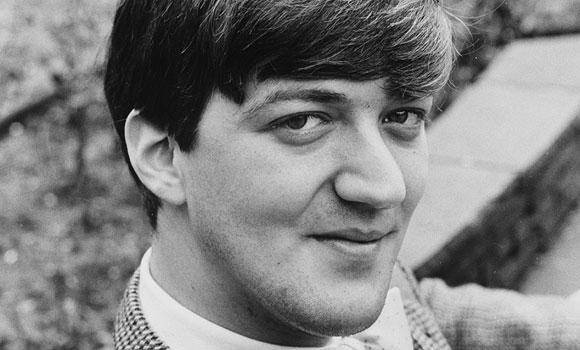 We wish a very happy 58th birthday to the one and only Stephen Fry. 