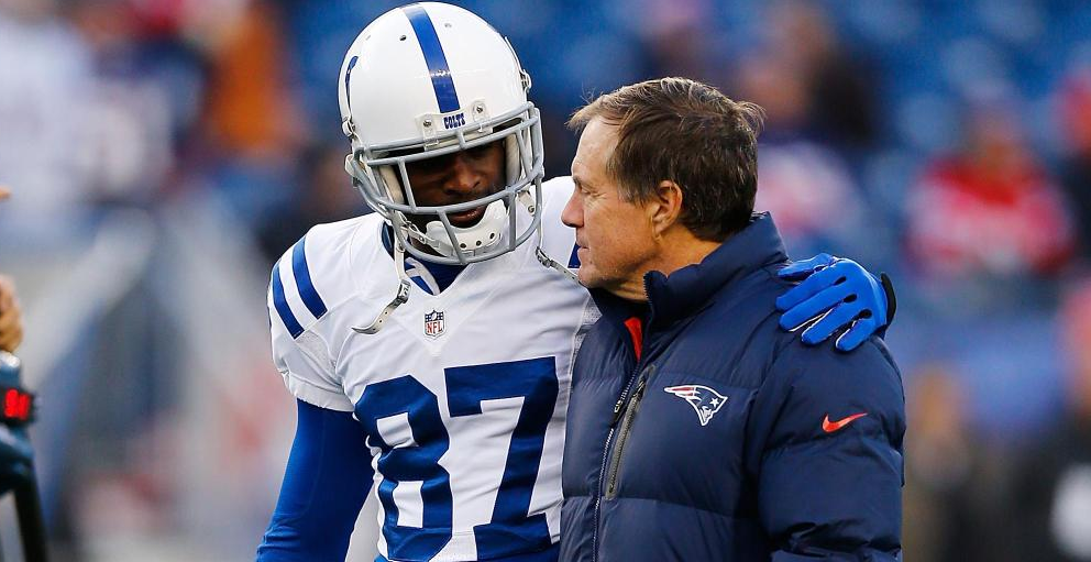 espn's tweet photo. Patriots and 6-time Pro Bowl WR Reggie Wayne reach agreement on 1-yr deal: http://t.co/oQhFoZpWhU (via @AdamSchefter) http://t.co/i3cktcEeor