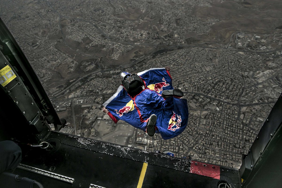 AlmaExtrema's tweet photo. Inevitable no hacerlo. #BASE #skydiving http://t.co/QN50Cqs0EG