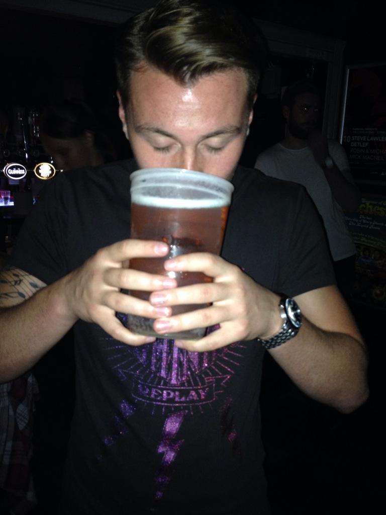 BauldieDavid's tweet image. Night oot wi my da #bigpints