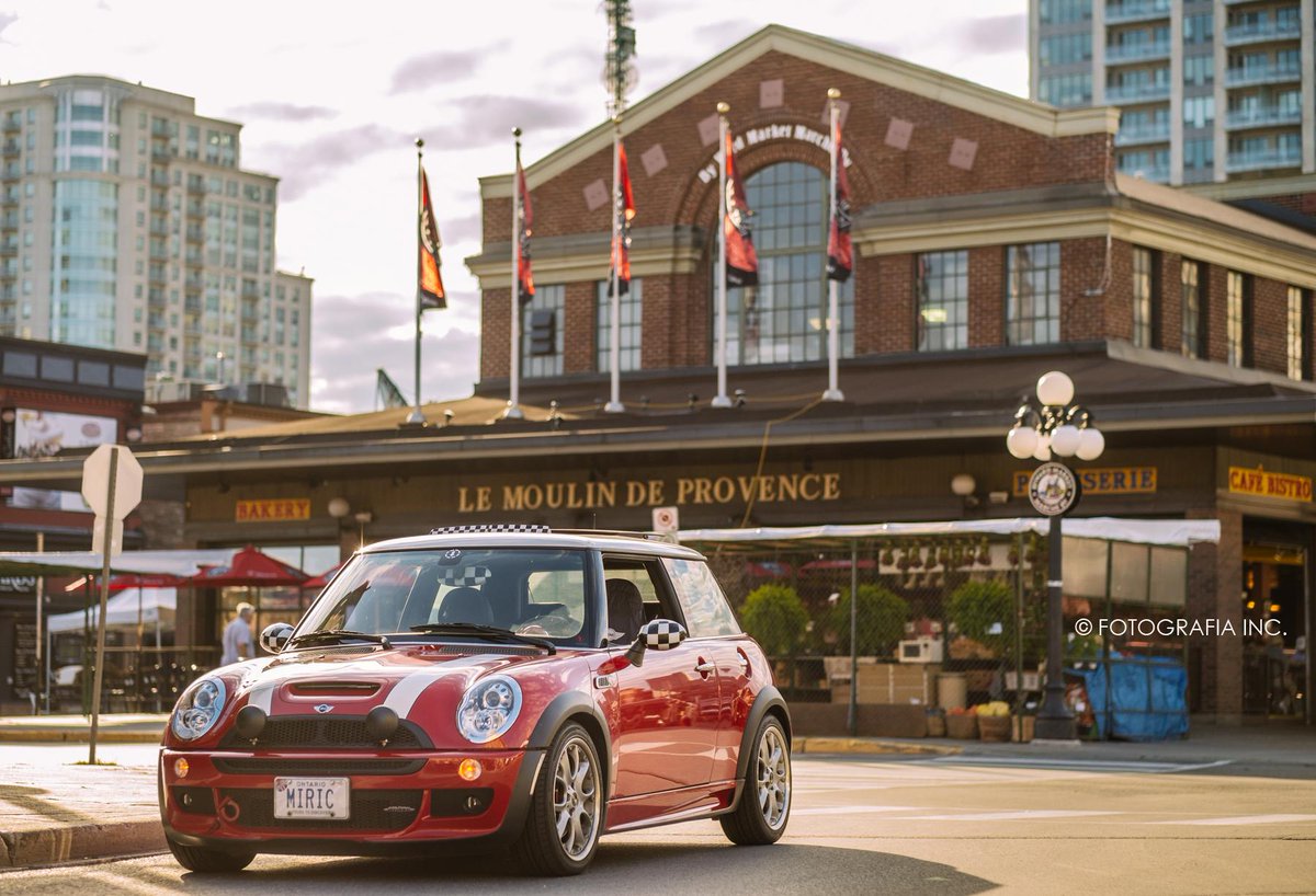 TataSteva's tweet photo. Early #Sundaymorning in #Ottawa for #MINIINVASION2015 @MINICanada @MINI @mini_ottawa http://t.co/e5E5ZLdH5W