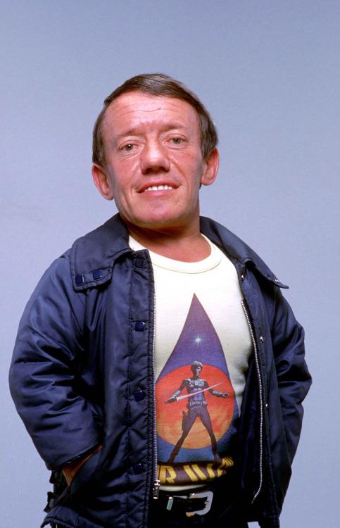 Happy birthday, Kenny Baker! The legendary actor behind R2-D2... 