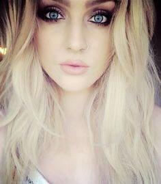 "Snitches get stitches," I am ONCE AGAIN restarting my account, I know this is annoying but please RT? :) x