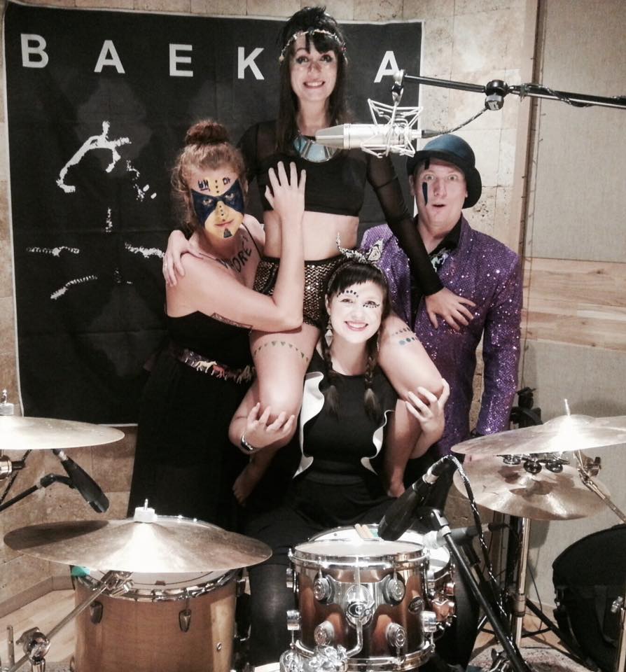 Baekma_Band's tweet photo. @LooseUnion live shoot was fun! Just 4 more sleeps til album release! #baekma #백마 http://t.co/wJx8FWQvdI