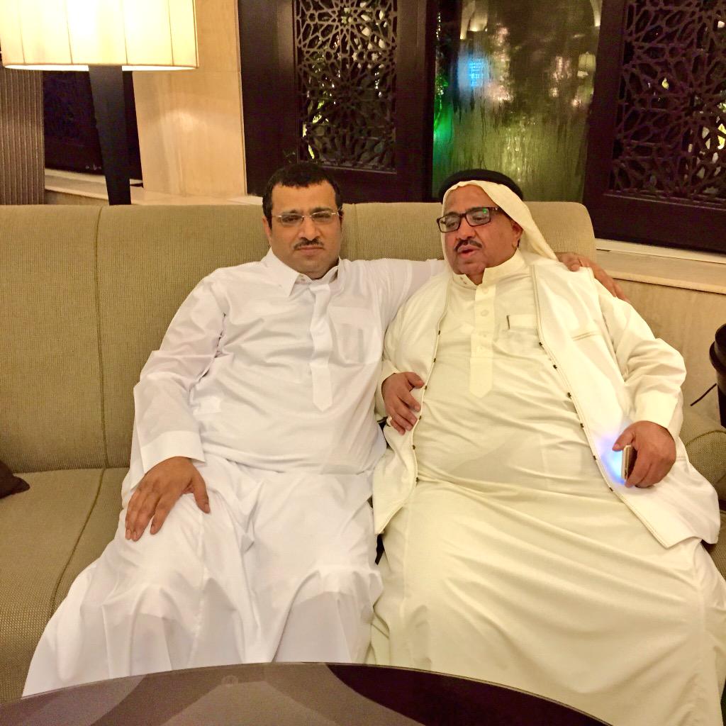 عبدالله حمير القحطاني En Twitter أنا والصديق أبو عبدالكريم نجم قناة بداية في لقاء كان بالصدفة في فندق الأنتر بجدة قبل قليل بعد أنقطاع عام كامل Http T Co N3docv9ucj