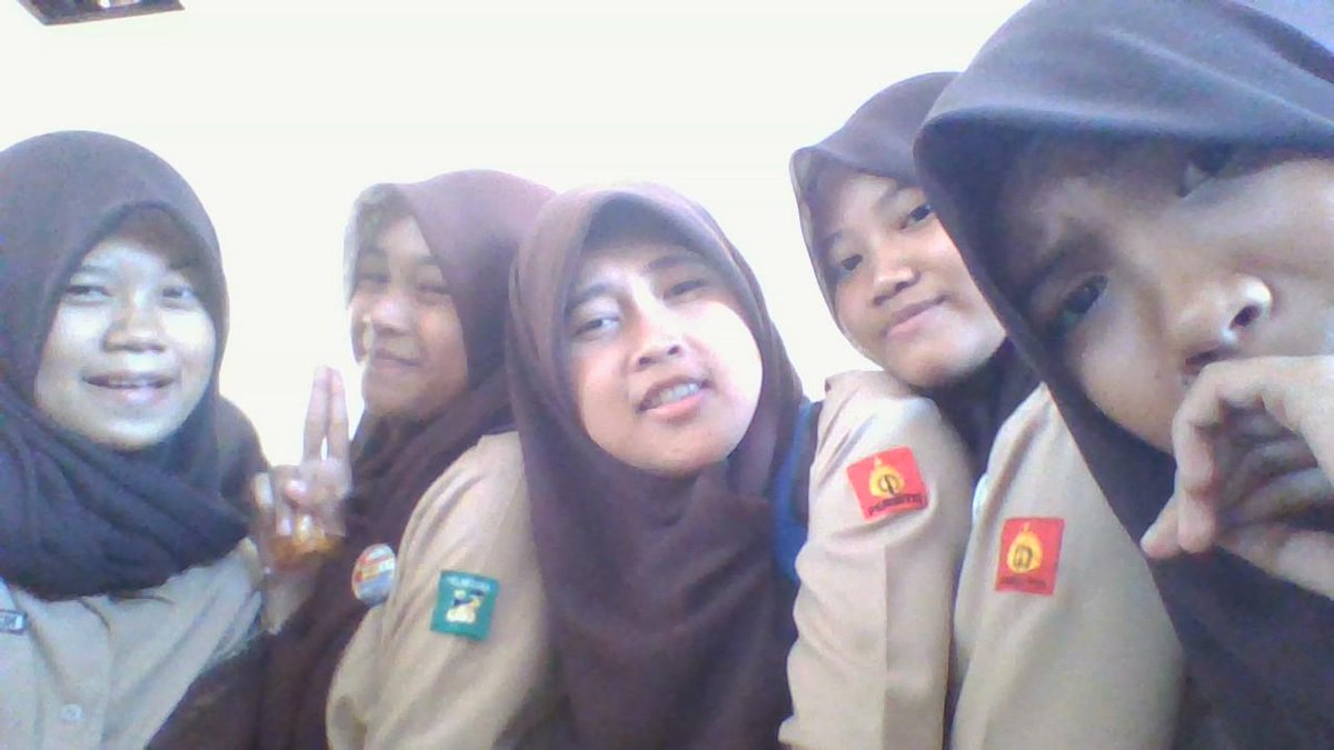 Hawerss_'s tweet photo. PERSONIL AKA papat :* http://t.co/bGLxMPgxGy