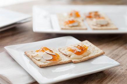 myfoodandfamily's tweet photo. Brie + GREY POUPON + Apricot Preserves = simply delicious appetizer! http://t.co/vn9dywzdev http://t.co/JtPLnmymUs