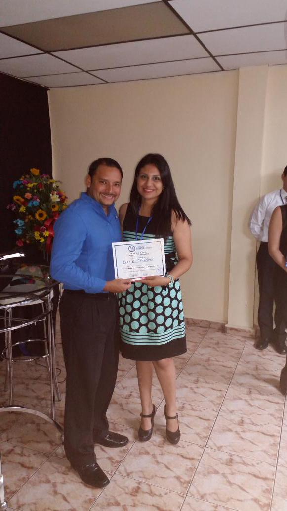 JCMUnachi's tweet photo. Compartiendo con estudiantes de Ingenieria Industrial de la @ULATPanama. @TReporta @UNACHIpanama @DiaaDiaPa http://t.co/SUrHBsi5ST