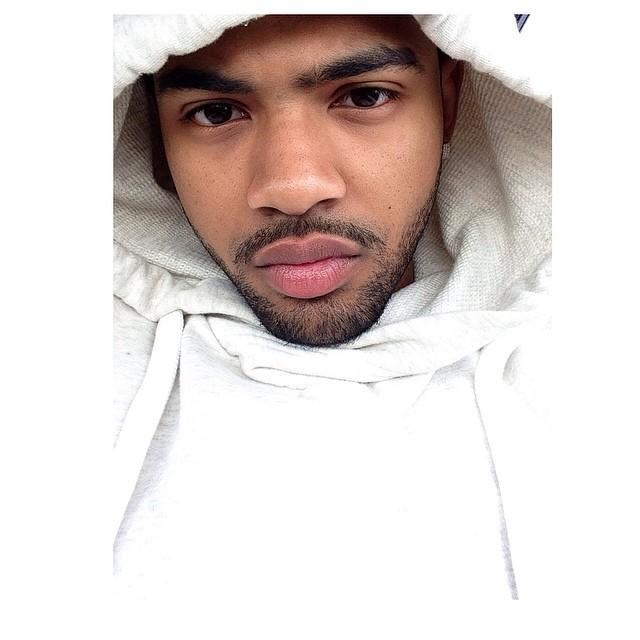 Y0UNGTHUGGER's tweet photo. New Parody. 👻 http://t.co/0NRXanvl9V