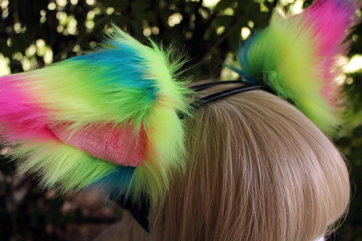ihateleeks's tweet photo. #cosplay #necomimi #catears http://t.co/SztJI66VVt