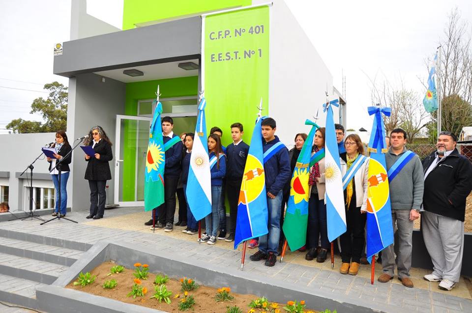 CIIEBahiaBlanca's tweet photo. REGION XXII: Se inauguró el edificio de la E.S. Técnica Nº 1 de Monte Hermoso.@ciieba @BAeducacion @equipocoordciie http://t.co/VZsnjNh8Kj