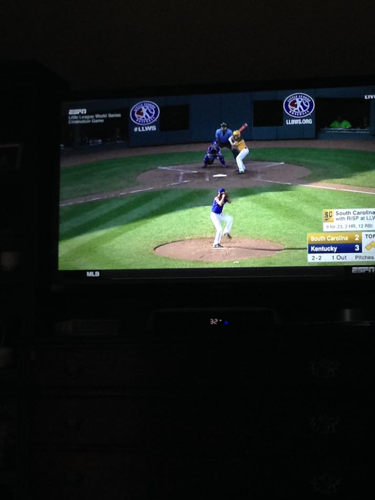 TylaaMetts's tweet photo. Watching the #LLWS #showyourstripes let's continue this journey and get a title http://t.co/RZjO0qeHWH