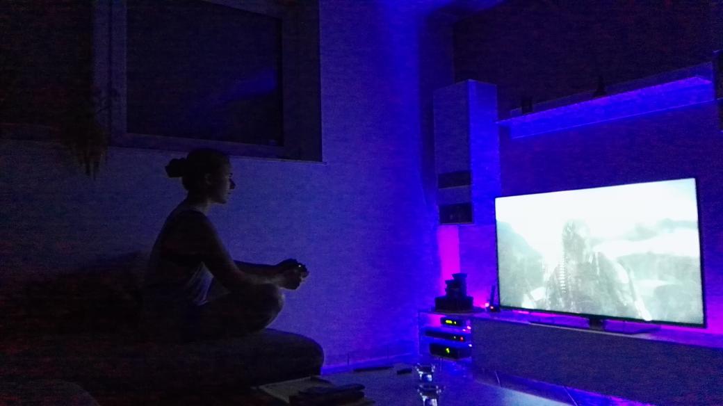 Theax360's tweet photo. Nach der Spätschicht erstmal #AdvancedWarfare zocken.
#CallOfDuty #CODAW http://t.co/c6wNysP2zb