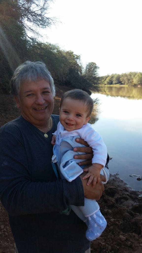 nadinareynoso's tweet photo. La pregunta es... como un ser tan chiquito puede hacernos tan feliz... http://t.co/QB3mCIdHJh