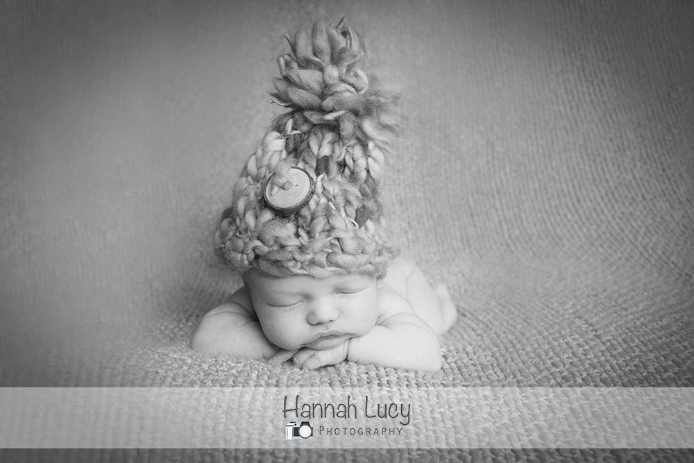 Oh Daisy, isn't she just gorgeous 💗
#newbornphotographer #newborn #photography #hannahlucyphotography