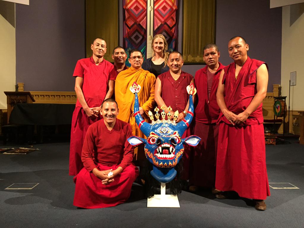 varapunya's tweet photo. @LordProvostAbdn #tibet dance #addressing #Tibetan culture @varapunya http://t.co/WzTP84Q63g