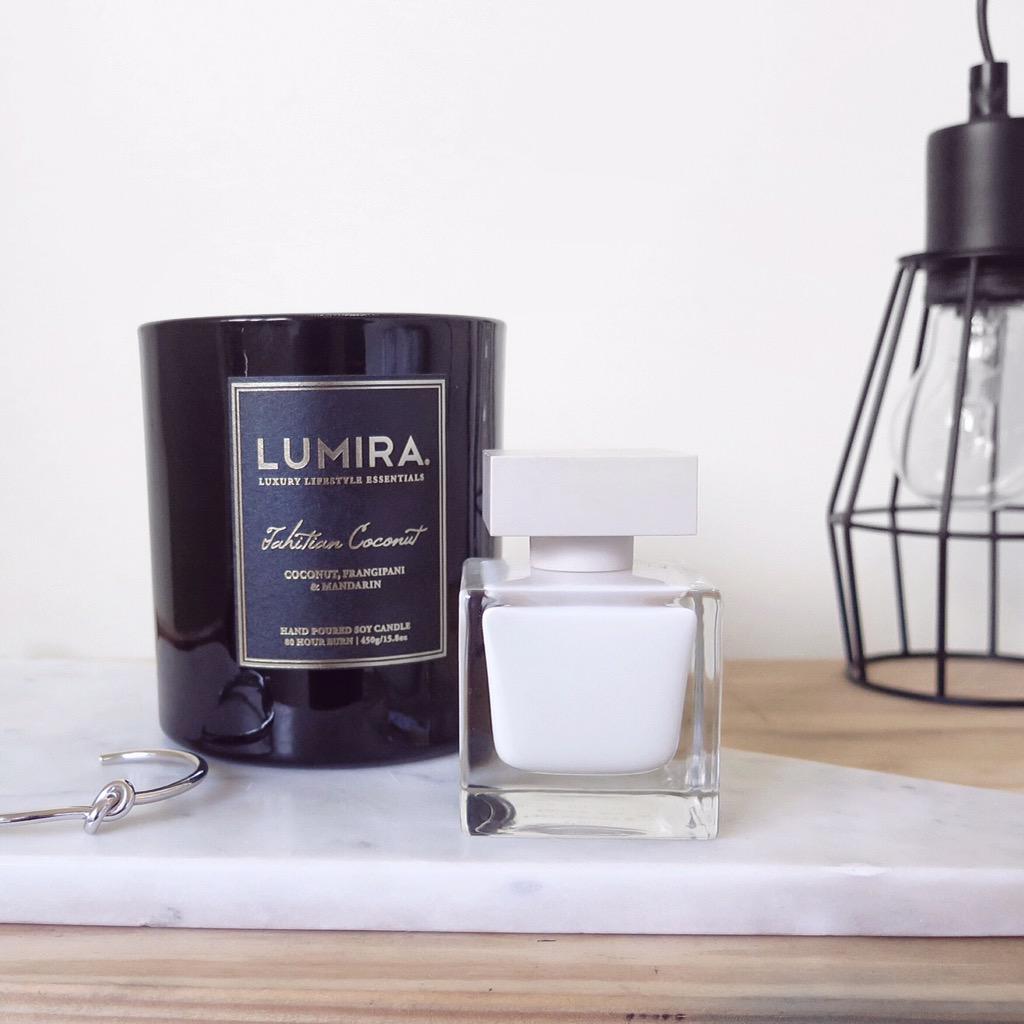 ByBarberau's tweet photo. Bedside table details .. ☁️ With @atelierlumira Joliee &amp; Deen @narcisostudio @ivoryanddeene http://t.co/dKjuGWAptk
