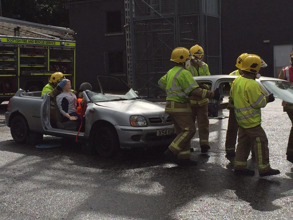 MathesonMichael's tweet photo. Thanks to @ScotFire_Oban for the RTC demo today as part of the 'Cut It Out' campaign. #ObanCab http://t.co/mlr8s2JOzV