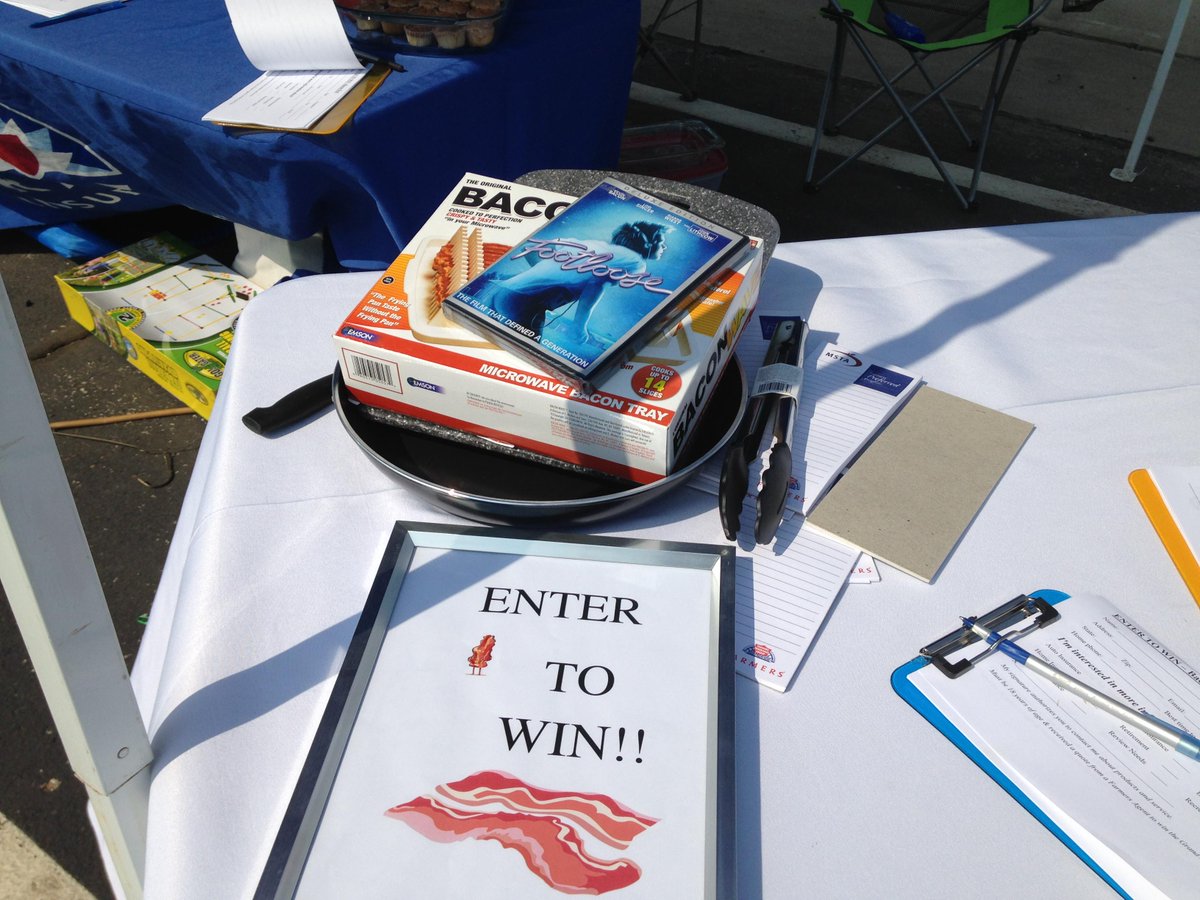 FarmersJenna's tweet photo. We set up shop at #BaconFest2015 last weekend! Complete with our giveaway for the fabulous Bacon Basket! http://t.co/Cc0B2b966P