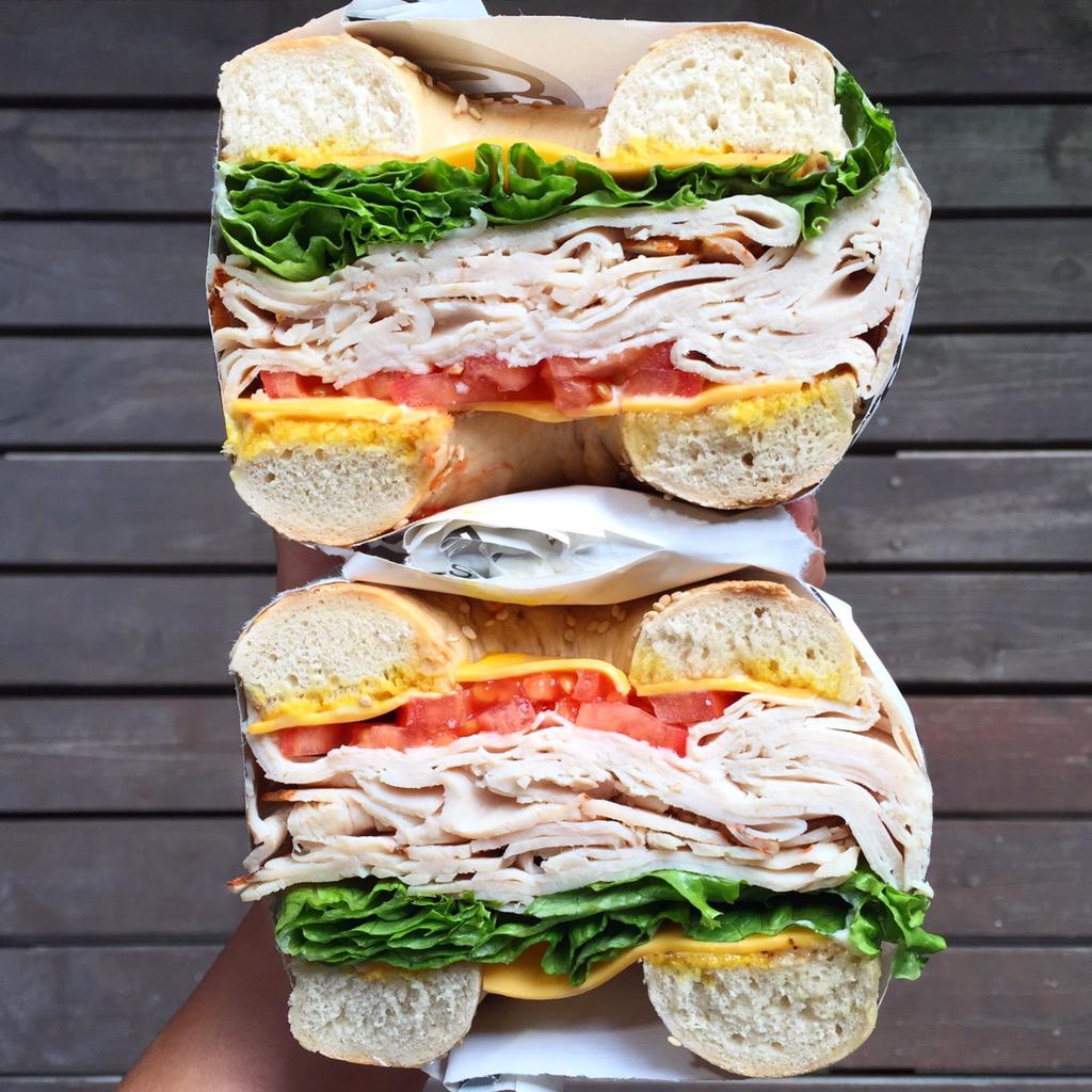 fabsoopark's tweet photo. it's what's on the inside that counts. smoked turkey sandwich on a sesame bagel @nycbd. #fabfoodchicago http://t.co/FeZQzEu4O0