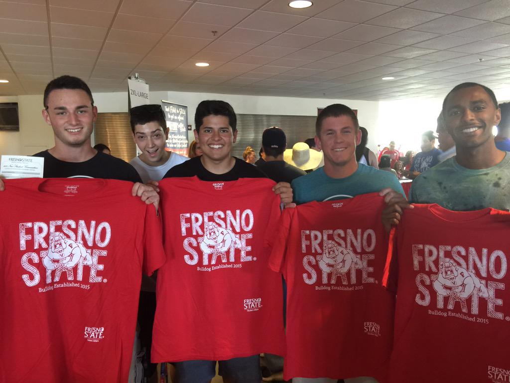 Fresno_State's tweet image. Follow us on @instagram, @Snapchat &amp;amp; @periscopeco to be a part of #Convocation2015. (i.e. @fresno_state)