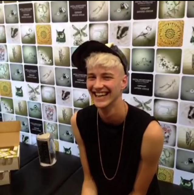 colnsCASgdr's tweet photo. Adoro il suo sorriso... http://t.co/0HyEMHDYNl