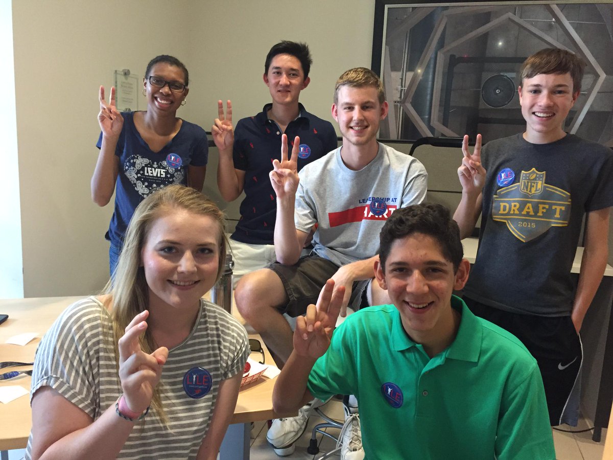 lyleengineering's tweet photo. Lyle's Engineering Students are celebrating the start of the semester at the 2015 Ice Cream Bash #iAMLyleEngineering http://t.co/t6aRmAyUYp
