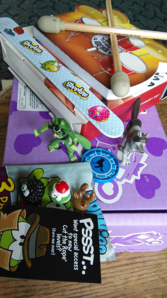 SuperFamilyDCU's tweet image. #nerdblockjr