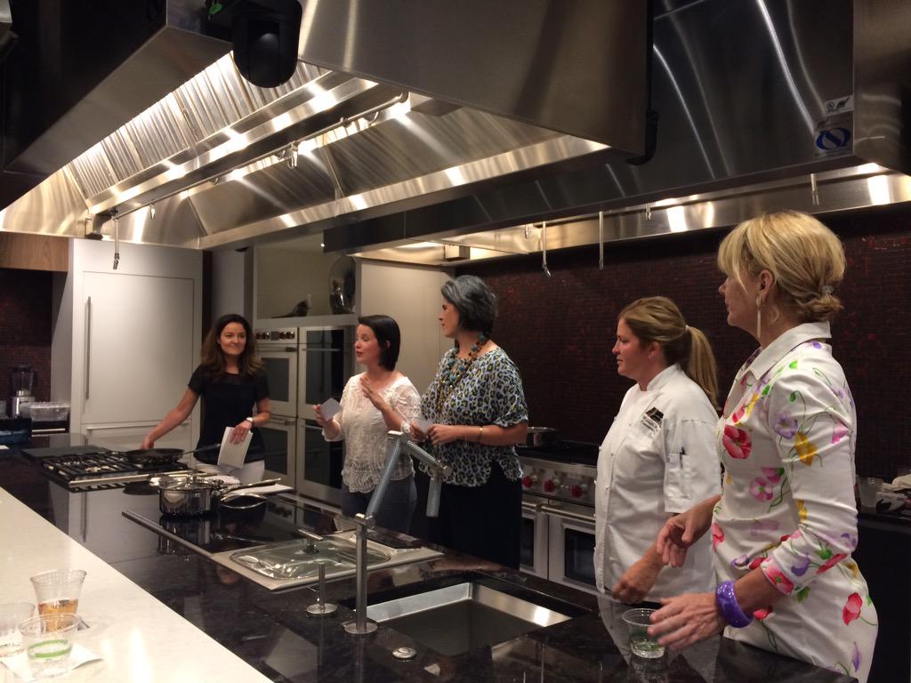 CinciFoodWine's tweet photo. Getting started at #MasterclassKitchen! #subzerowolfbytisdel http://t.co/envTYgIjwB
