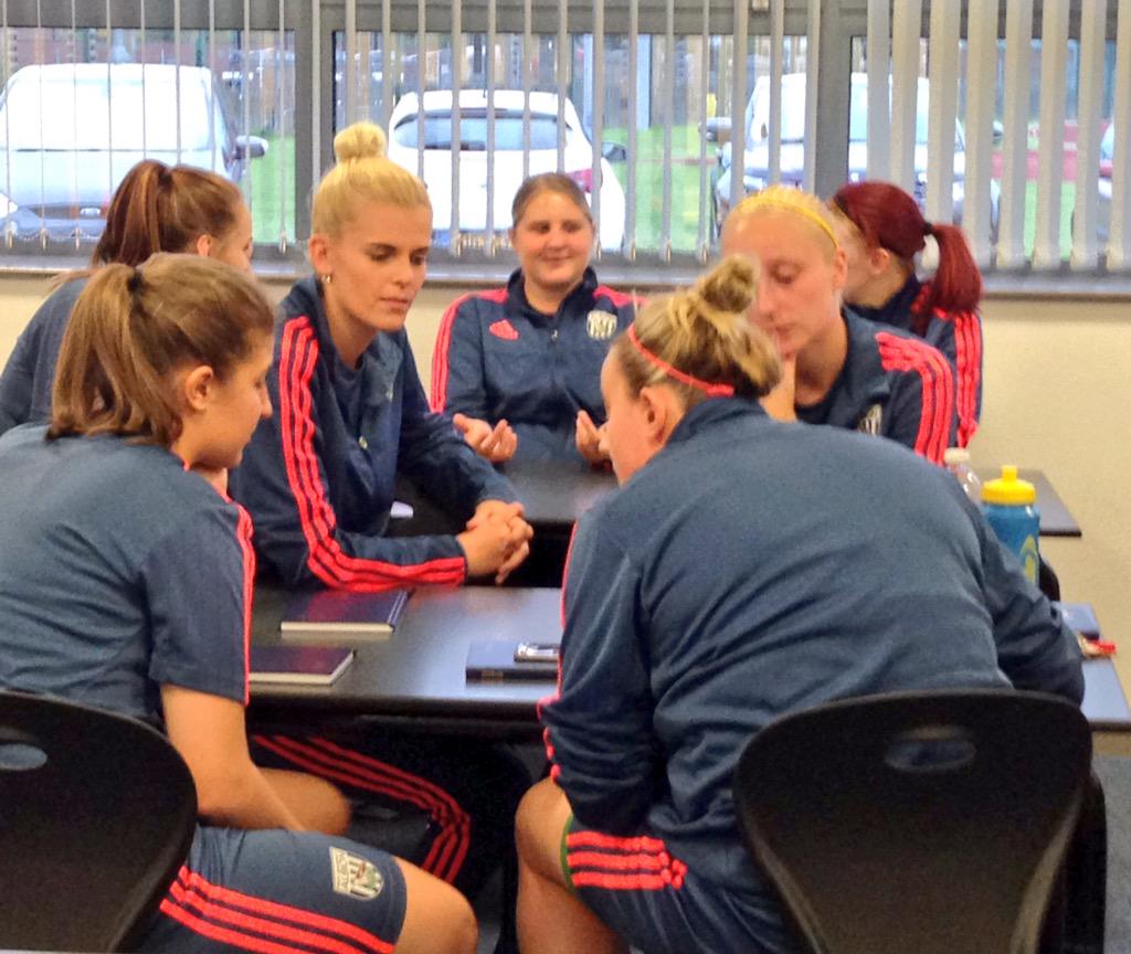 crombie74's tweet photo. Quality @SCALadies classroom session tonight before training! #CommonThoughts http://t.co/tgPsLuo0La
