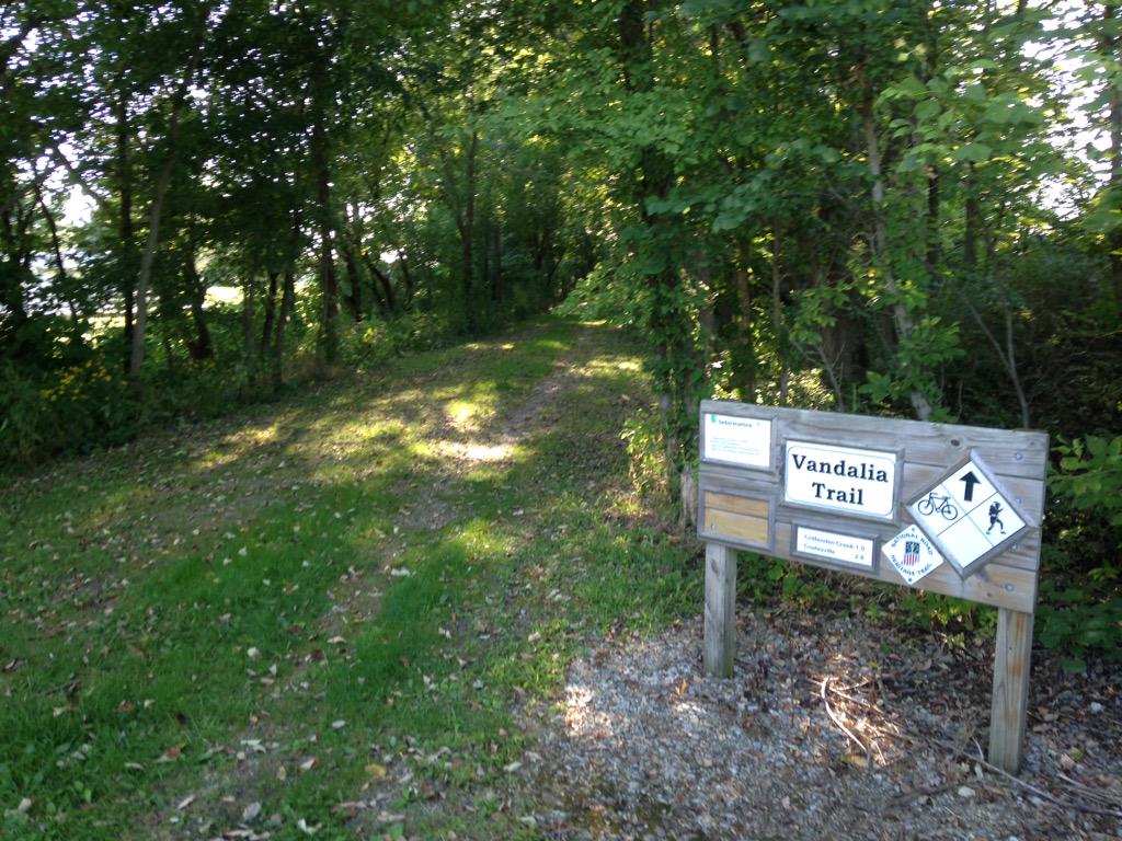 AmoFireDept's tweet photo. Training tonight on the Vandalia Trail in Amo. Be safe on the trail. https://t.co/rniW0ldzAZ http://t.co/GLTxG8CSXy
