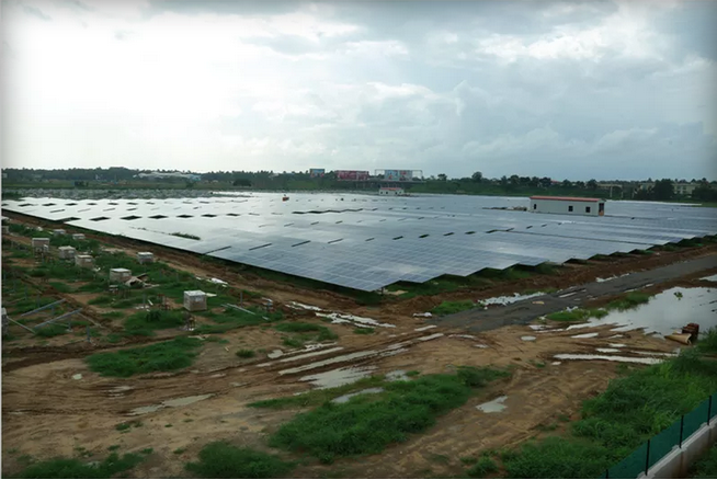 Greenpeace's tweet photo. Wow! India will be home to the world’s first 100% solar-powered airport. http://t.co/9dPN7o2LCj #renewableenergy http://t.co/A6Ld9EsILY