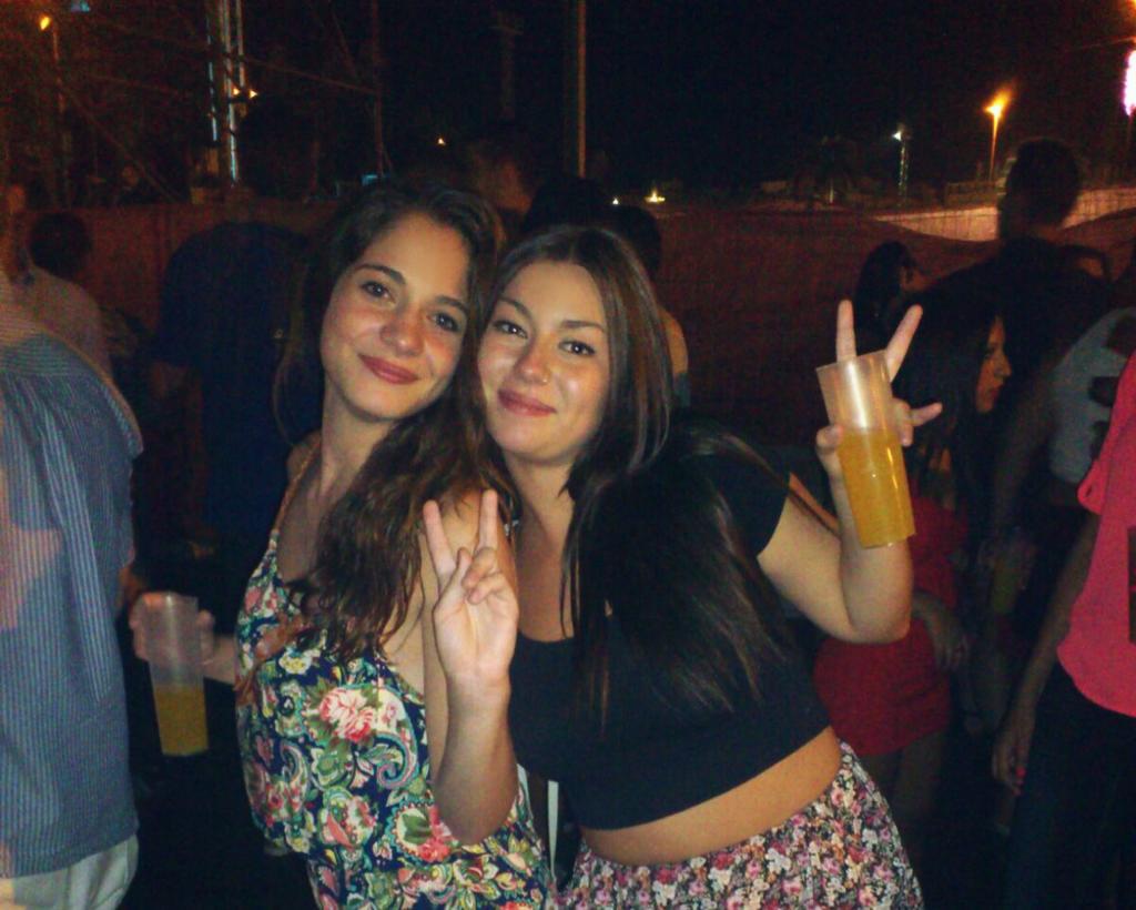 mayttee97's tweet photo. fiiiin de este finde por málaga 😄🏊🌅 ahora a volver a la rutina jo📚 http://t.co/tfuUrFUaN4