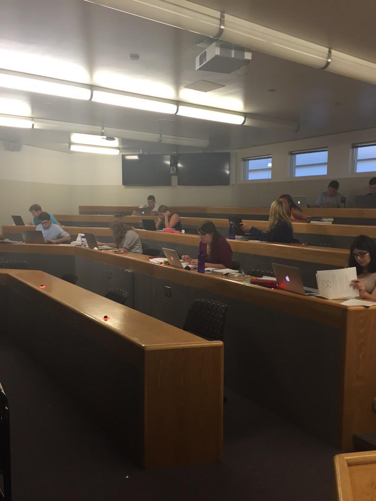 jcorplaw's tweet photo. @IowaLawReview Looks like a perfect night. #JCL #IowaLaw @IowaLawSchool http://t.co/jJ9GLCxwCg