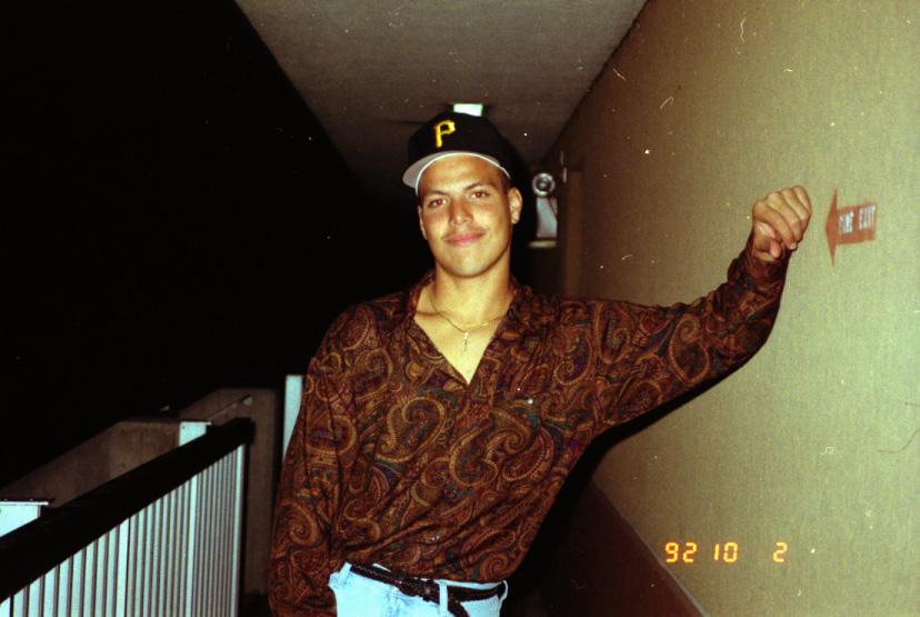 LexLodon's tweet image. You can take a Pittsburgh'er out of Pittsburgh, but you can't take Pittsburgh out of a Pittsburgh'er. #VP26 #Navy :-)