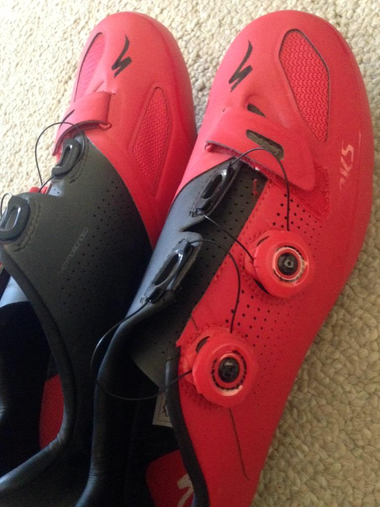 SAM_CERRUTI's tweet photo. Got these pretty little thangs the other day. @iamspecialized @MuscleMilk #musclemilkspecialized #cx2015 http://t.co/PhIxS15nMA