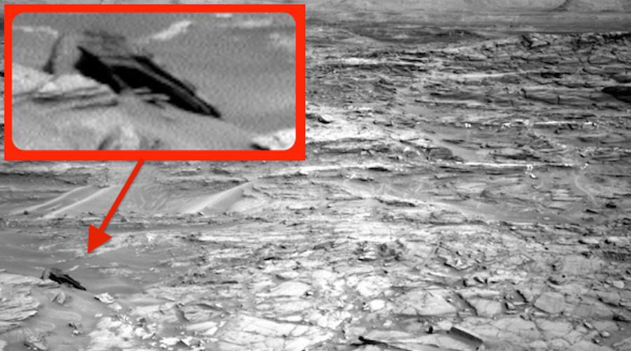 UFO Crash su Marte: foto con oggetto misterioso dal Curiosity della NASA
