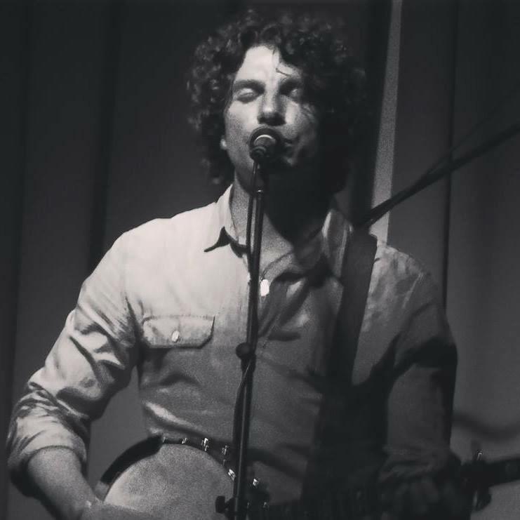 LittleNOlver's tweet photo. TONIGHT FROM 8pm //
F I T Z R O Y A L T Y - G O L O C A L
Graceland Presents Tony Robinson &amp; Ben Mitchell http://t.co/LCsiVsQatP