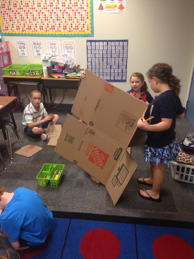 Robinson_Roos's tweet photo. Collaboration at its finest! #cardboardchallenge #CurtisES #Curtis2nd #firstdayroo #whywisd @Curtiselem http://t.co/rRoSxitkXC