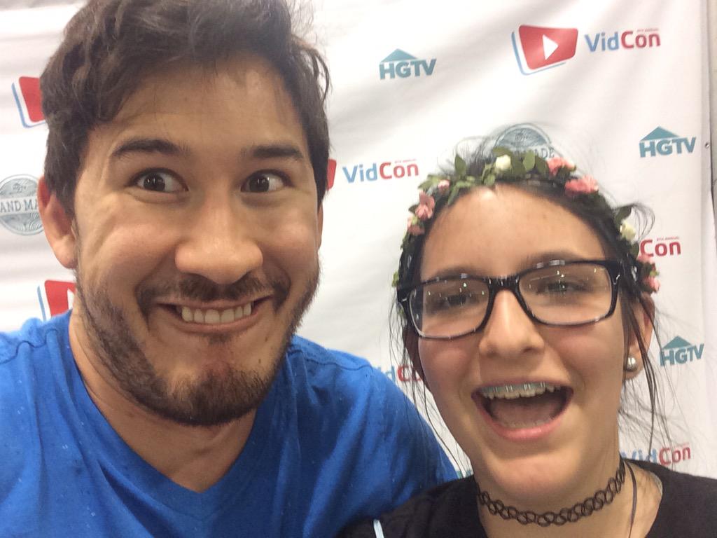 oliviaacamille's tweet photo. @markiplier #RIPMarkimoo never forget when he spammed my phone w/ selfies &flipped off my Canadian friend http://t.co/cjVJAajguk