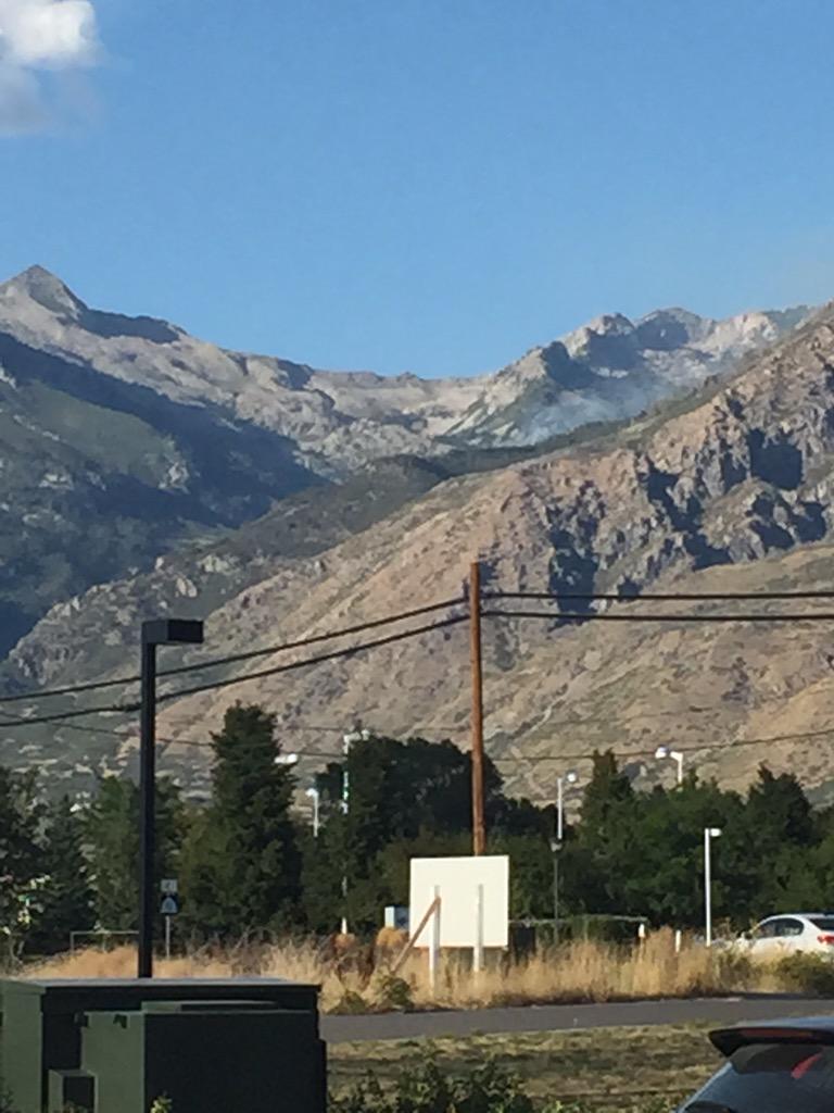TheHaydenHarris's tweet photo. @fox13now @KSLcom Fire above Alpine. http://t.co/ccIUK46Yej