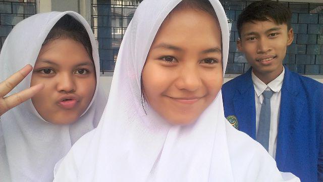 Miftalia_'s tweet photo. Hihii;;) http://t.co/WSXzDcqsG5