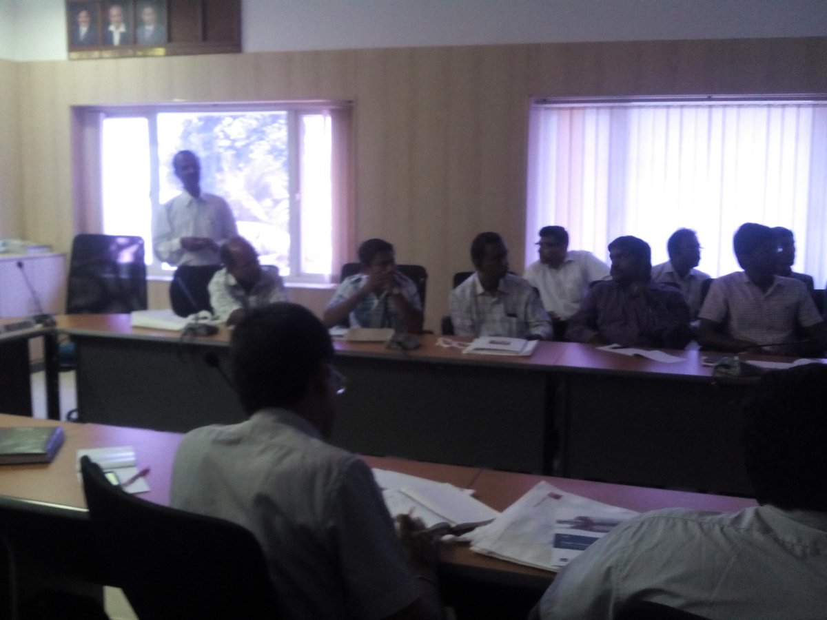 manoigr's tweet photo. SIDBI's CLIP program on Energy Eff. Mr. Bhaskar of #CopperAlliance delivering his presentation. #Seamless #VRNC http://t.co/GSxVNKbgtP